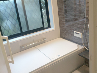 バスルームリフォーム お湯が冷めにくく快適、デザインもこだわったバスルーム