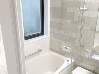 バスルームリフォーム ゆったりとあたたかさを感じられるバスルーム