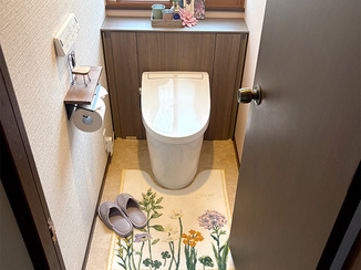 トイレリフォーム 収納スペースも確保した使いやすい1階・2階のトイレ